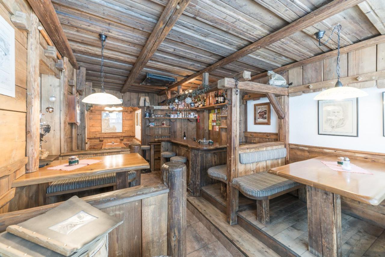 Ferienwohnungen Rustica Langenfeld Bagian luar foto