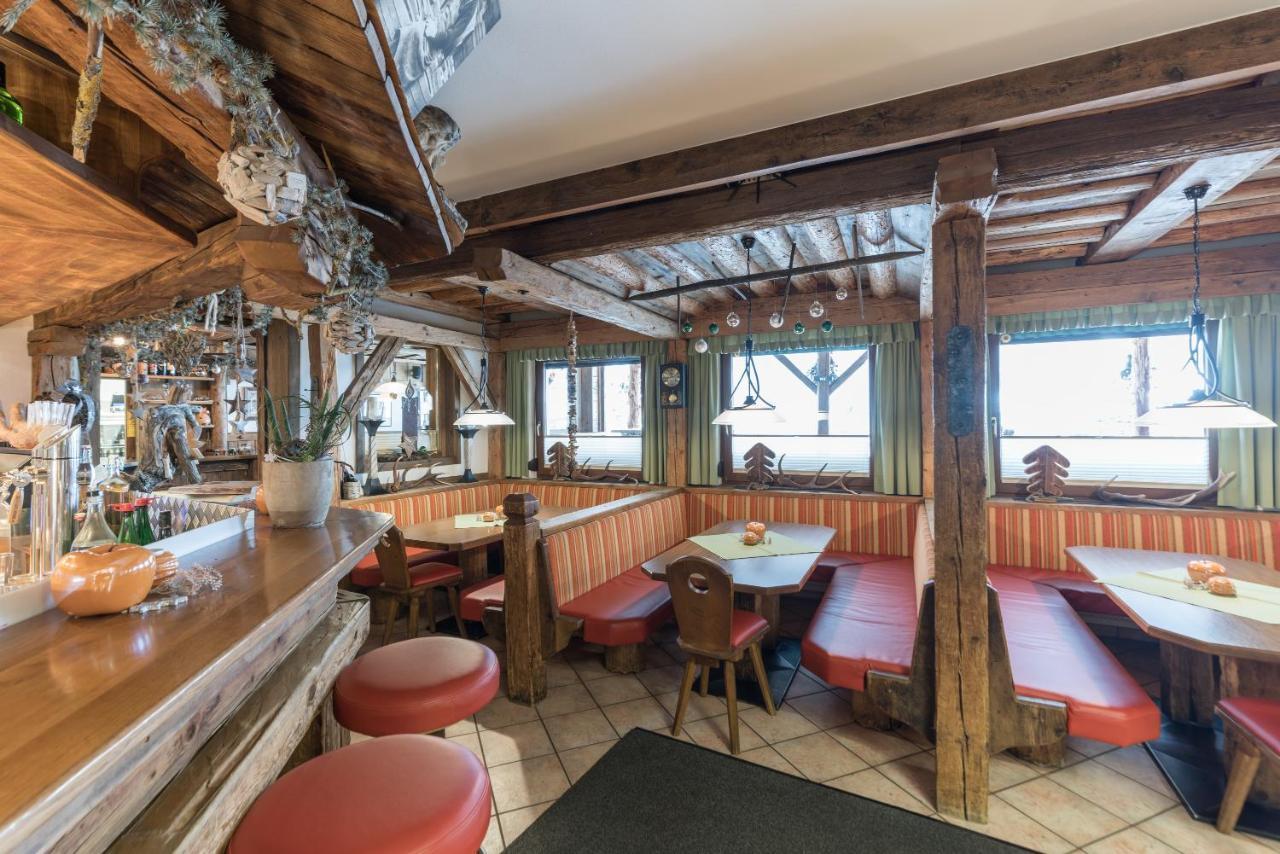 Ferienwohnungen Rustica Langenfeld Bagian luar foto