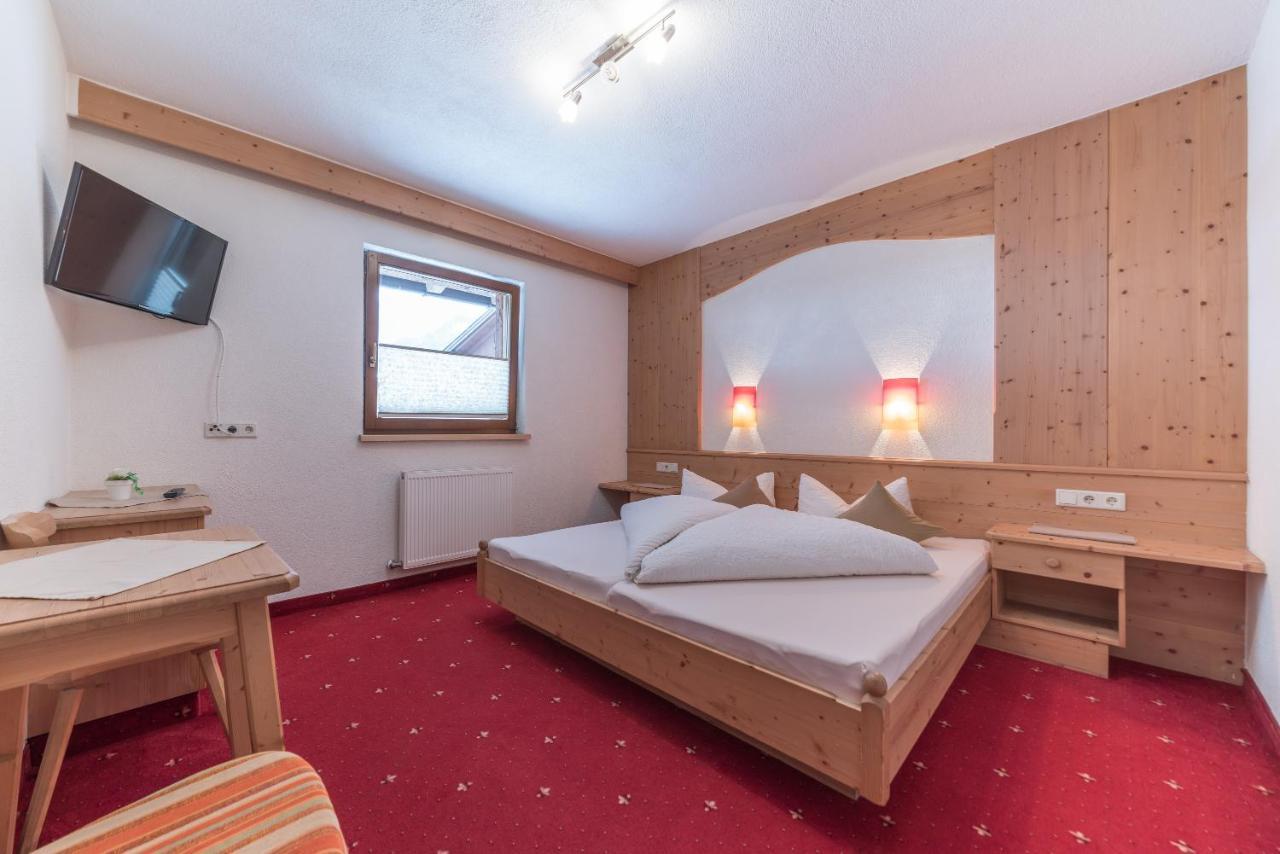Ferienwohnungen Rustica Langenfeld Bagian luar foto