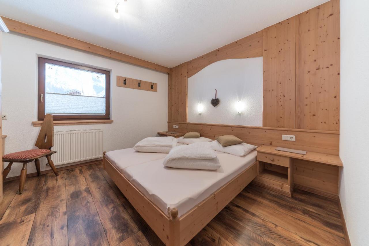 Ferienwohnungen Rustica Langenfeld Bagian luar foto